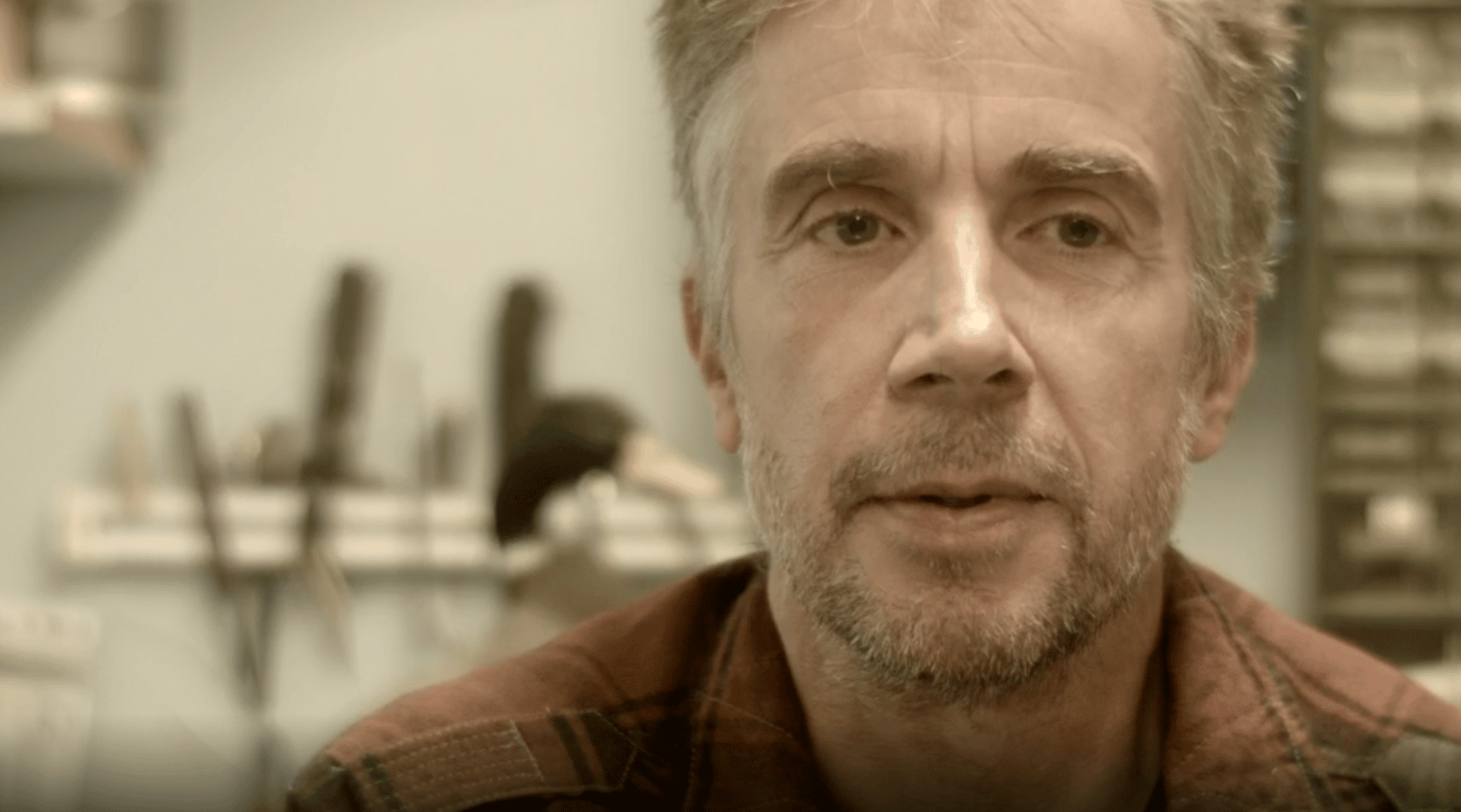 Roland Börjesson berättar om sina tankar som konservator i programmet Sverige!.