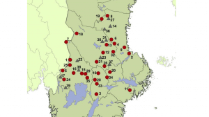 Figuren visar säkrade vargrevir den 30 januari. Familjegrupper (prick) och revirmarkerande par (triangel). Källa: Viltskadecenter