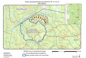 Skyddsavbränning görs för att elda upp allt brännbart material, då kan branden inte sprida sig. Målet är att bränna ett område på 800 hektar, vilket kommer att ta flera dagar.