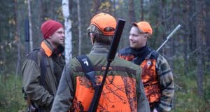 Acceptansen för jakt är rekordhög i Sverige. Men frågan är om partiernas ledningar alltid lyssnar på sina väljare?