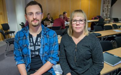 Andreas Drugge, Råneå jaktvårdskrets, och Sara Granström, Kalix jaktvårdskrets, deltog vid kretskonferensen där fokus låg på att ta fram konkreta förslag på hur Jägareöfröbundet ska få fler yngre medlemmar. Foto: Lars-Henrik Andersson