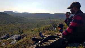 Länsstyrelsen Jämtlands beslut att flytta ripjägare får lokala jägare att reagera.