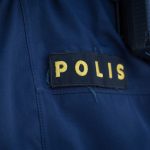 Enligt Rikspolisstyrelsens föreskrifter är ett godkänt vapenlås ”ett sådant lås som uppfyller de krav som uppställs i klass 3 för hänglås och hänglåsbeslag”.