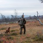 Skribenten efterlyser något ödmjukare svansföring från jägare i fjälljaktsfrågan.