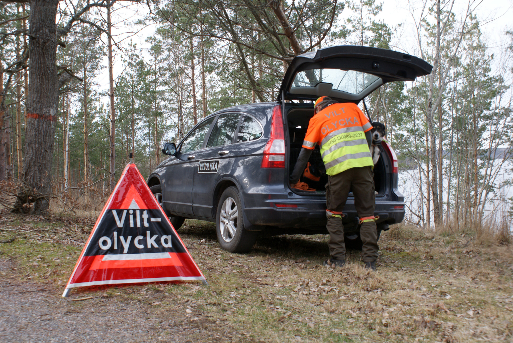 Eftersöksjägare inom NVR måste gå en säkerhetsutbildning vart tredje år. Men någon uppdaterad utbildning är inte på plats, trots att den skulle ha varit klar i november.