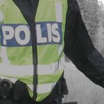 En uppsatt åtelkamera ledde till att en jägare kan bli av med vapenlicenserna. Bilden är ett montage.
