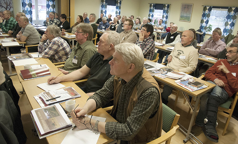 Inte en LRF:are så långt ögat når. När Svenska Jägareförbundet arrangerade ett möte för ökad samverkan för att bekämpa vildsvinens skadeverkningar kom inga representanter för Lantbrukarnas riksförbund. Däremot var flera andra intressegrupper på plats. Foto: Jan Henricson