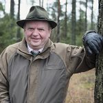 Någon form av sanering av den osunda och oetiska utfodringen måste till, anser Eskil Erlandsson. Han är däremot tveksam till lagregleringar. Han tror istället på frivilliga överenskommelser. Foto: Jan Henricson