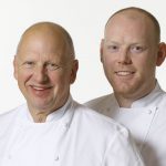 Med Gert Klötzkes och Niclas Wahlströms hjälp ska vilda svenska specialiteter lanseras på en restaurang i Schweiz. Foto: Per-Erik Berglund/Znapshot