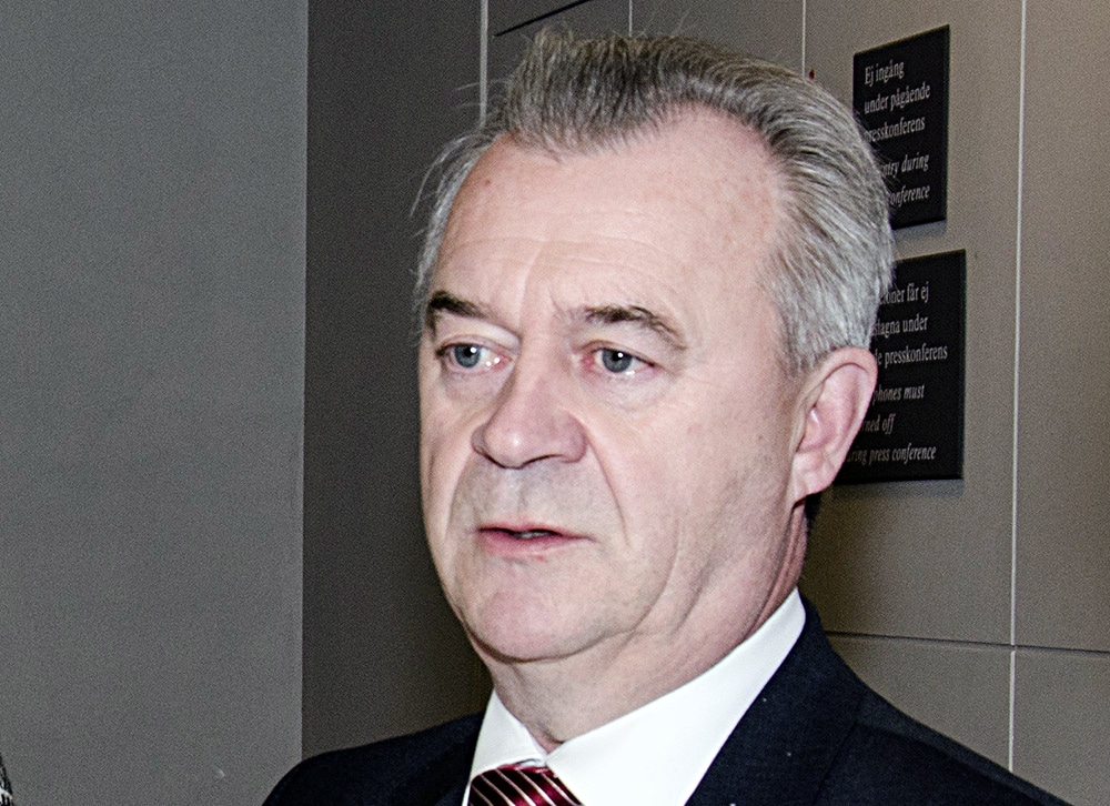 Jaktlagutredningen läggs ner av kostnadsskäl, däremot fortsätter regeringen utreda de delbetänkanden som lagts fram rörande bland annat utfodring och viltmyndighet, uppger landsbygdsminister Sven-Erik Bucht. Foto: Martin Källberg