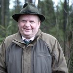 Enligt Eskil Erlandsson har regeringen möjlighet att stoppa nästa års vargjakt med hänvisning till sin nya utredning om vargen. Foto: Jan Henricson