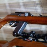Det är ännu inte klarlagt vad EU-kommissionen menar med ”vissa halvautomatiska vapen” men om förslaget är utformat som det var tidigare innebär det ett förbud mot sådana vapen som kan laddas med magasin som innehåller fler än fem skott. Det vill säga i stort sett alla halvautomatiska studsare. Foto: Lars-Henrik Andersson