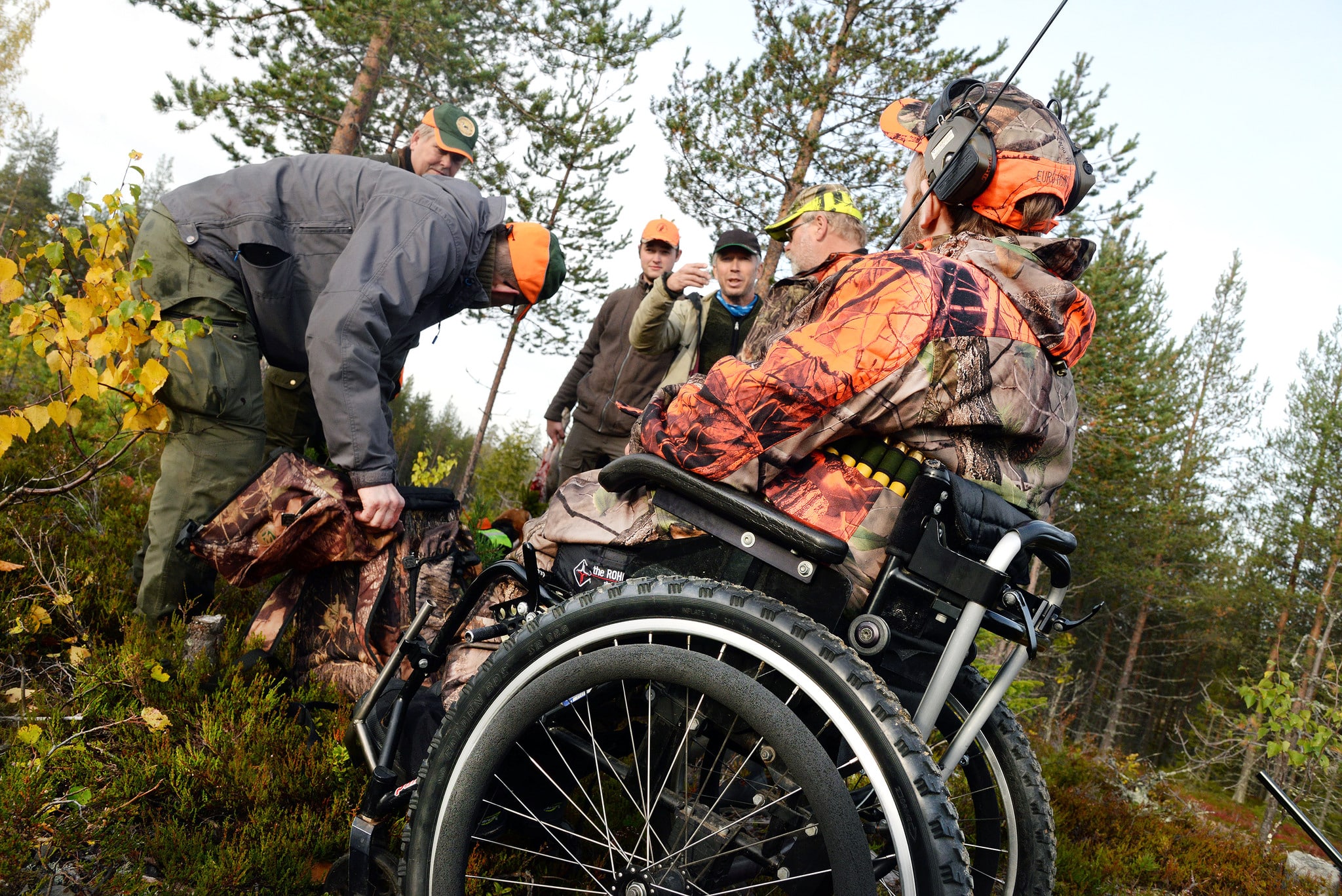 Den för jägare med funktionsnedsättning diskriminerande och otydliga lagstiftningen ska ändras under våren 2016, lovar landsbygdsminister Sven-Erik Bucht (S). Foto: Lars-Henrik Andersson