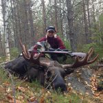 Jennifer Brandt fällde en stor 16-taggare för jämthunden Vilda. Foto: Privat