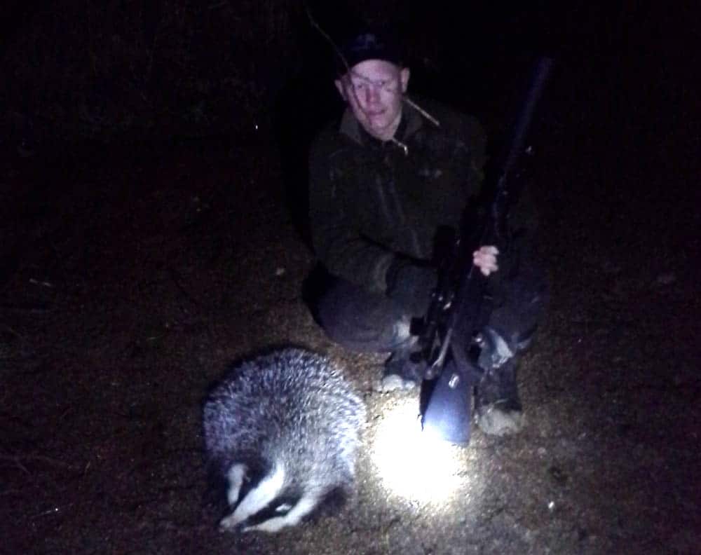 18,65 kilo vägde grävlingen som Elias Modin fick skjuta utanför Strängnäs. Foto: Privat