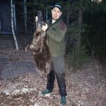 Peter Jonsson fällde en bäver på 27 kilo i Västerbotten. När han släpade den genom igenväxt blötmark lovade han sig själv att aldrig fälla en så stor bäver igen. Foto: Privat