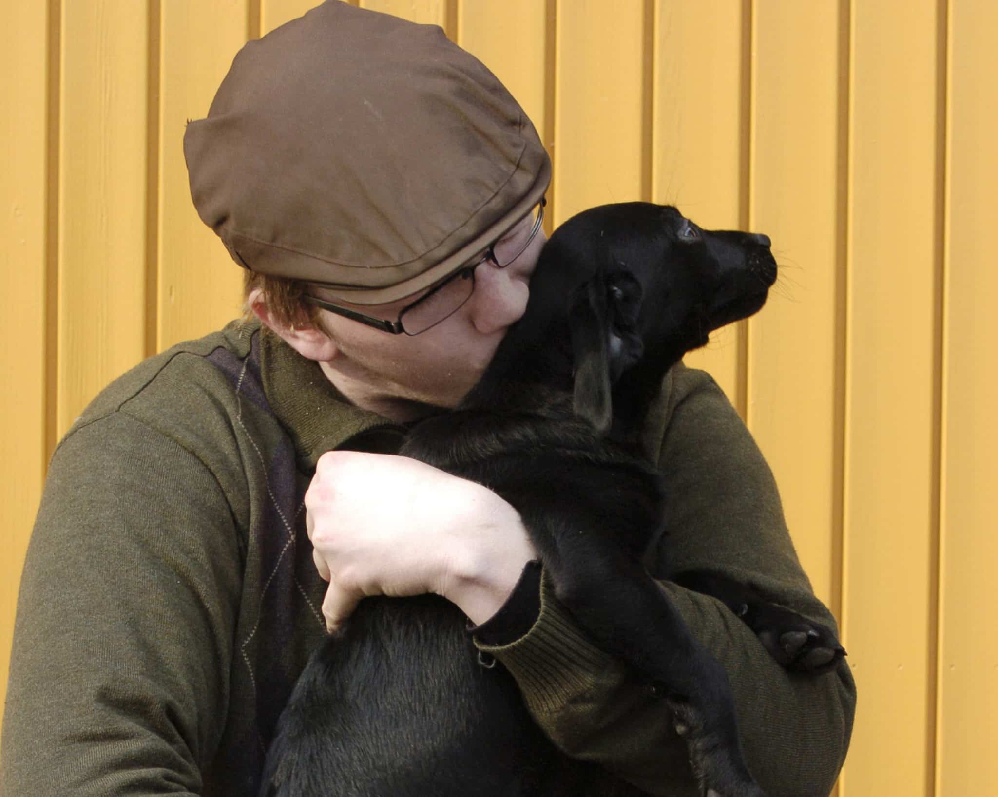 Nu finns det ett allergenminskande schampo, som kan underlätta för allergiker att ha hund. Foto: Jan Henricson