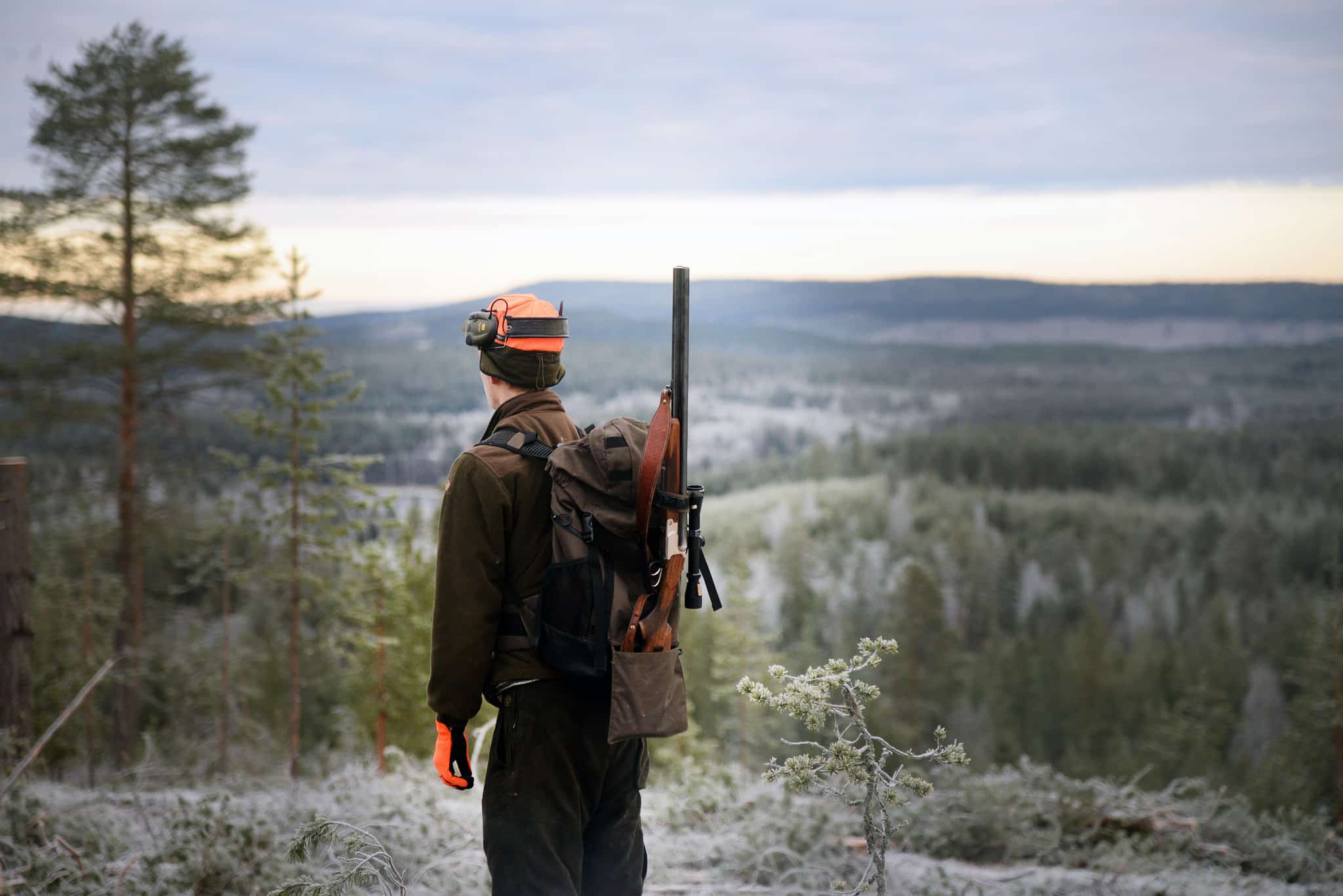 "Årligen hotas ett flertal människor i djurens namn. Jägare utsätts för trakasserier och hot om våld till följd av den verksamhet de lagligen bedriver." Foto: Lars-Henrik Andersson